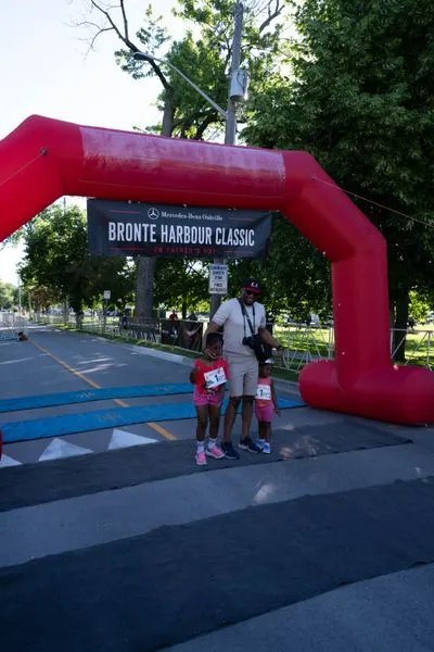 Bronte Harbour Classic 5K 2026 official race photo: Kids 1K, Bib 1, Mercedes-Benz Oakville, Speak Squad, MyCourier, Kids Area.
