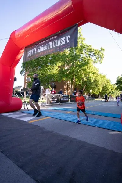 Bronte Harbour Classic 5K 2026 official race photo: Kids 1K, Bib 1, Mercedes-Benz Oakville, CIBC, Kids Area.
