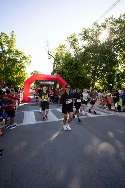 Bronte Harbour Classic 5K 2026 official race photo: Start Line, Anna Esther S., Mercedes-Benz Oakville, SunUp.